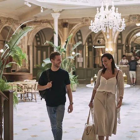 Oriente Atiram ホテル