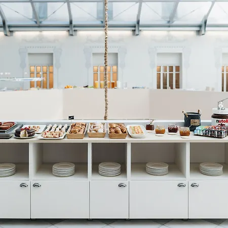 Oriente Atiram 3* バルセロナ