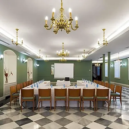Hotel Oriente Atiram