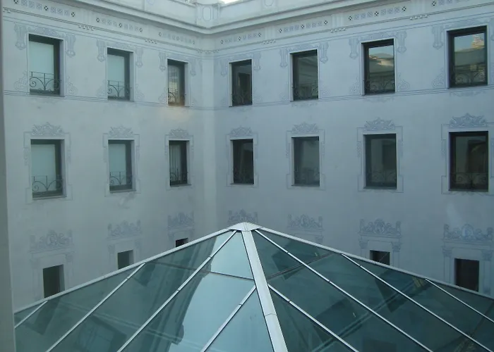 Hotel Oriente Atiram