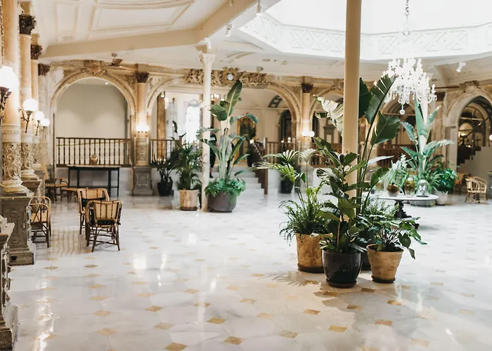 Oriente Atiram Hotel