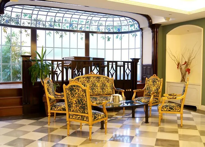 Hotel Oriente Atiram
